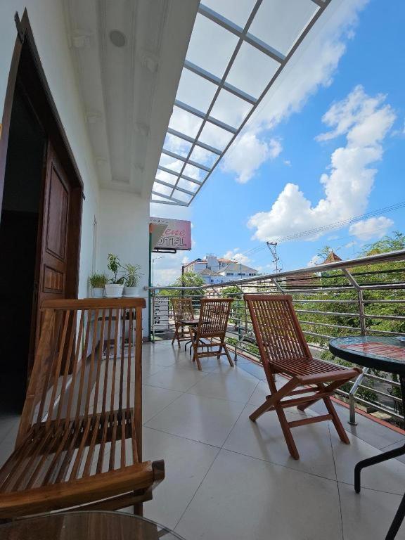 Rene Hotel Yogyakarta Bagian luar foto