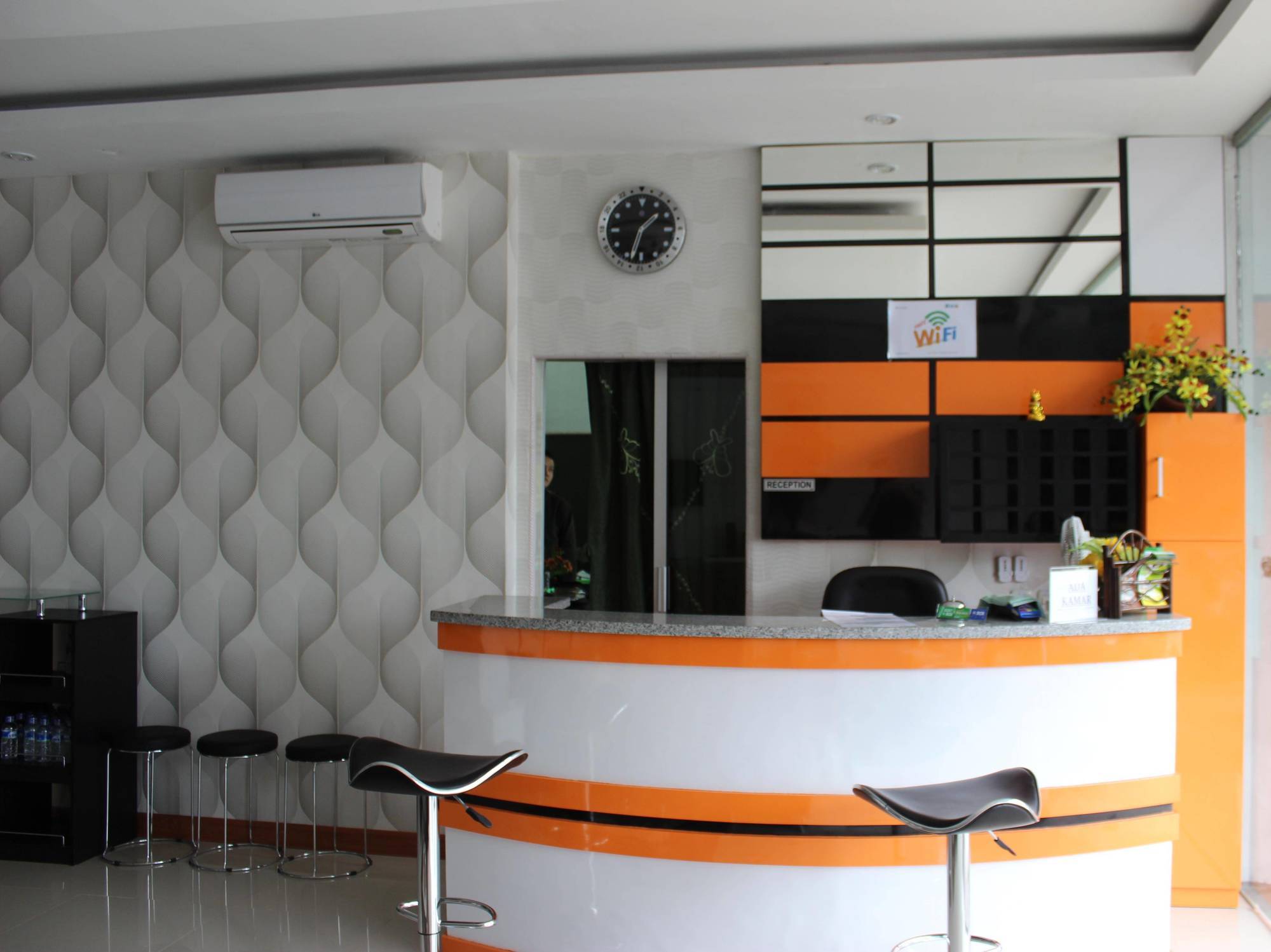 Rene Hotel Yogyakarta Bagian luar foto